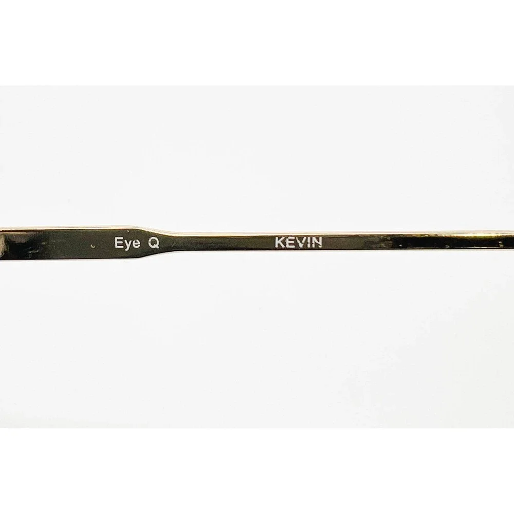 Eye Q please message